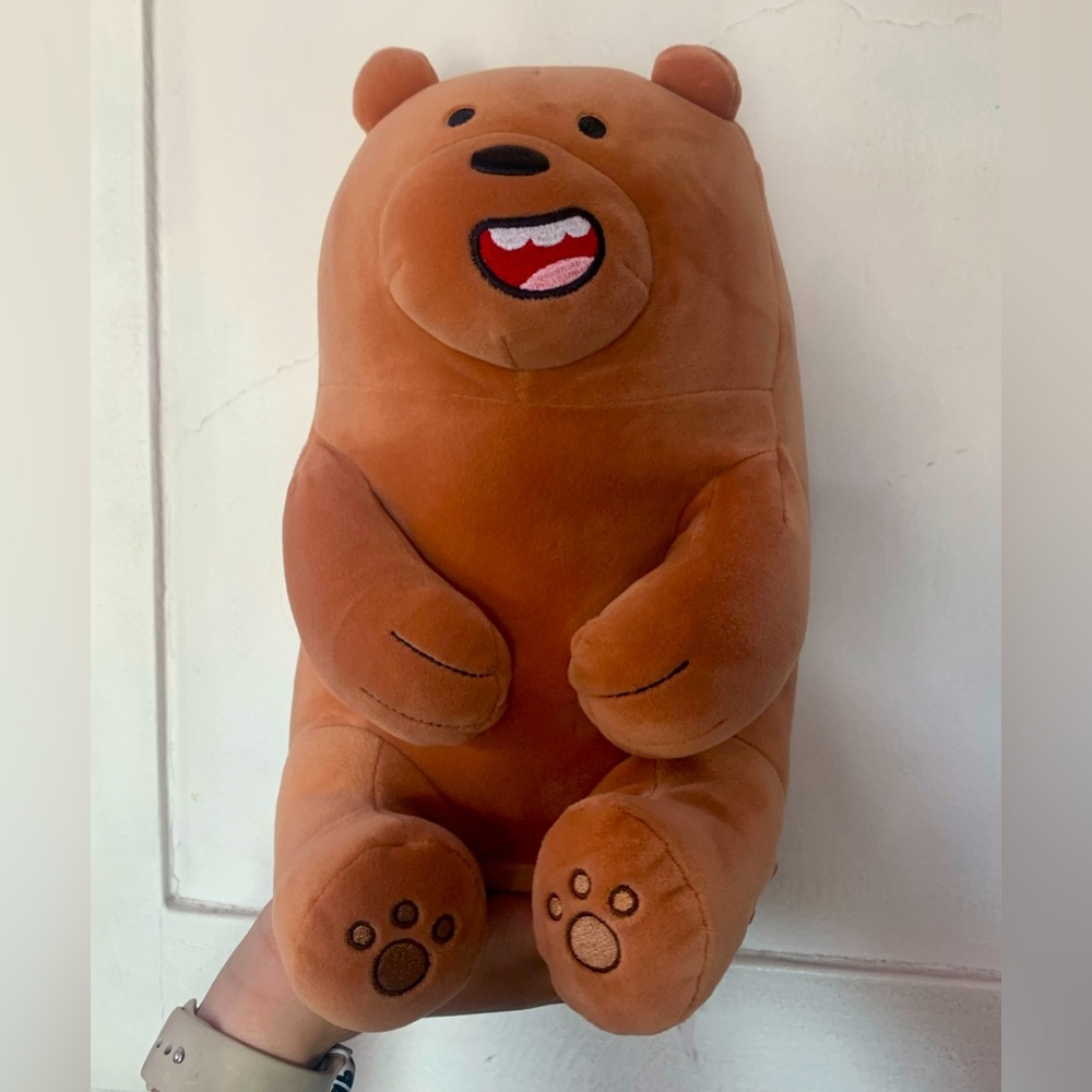 Sitting Grizzly, We Bare Bears 11”